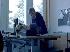 Siêu nóng Bé gái phi ...